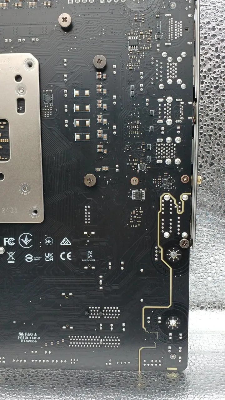 Carte mère MSI MAG B650M MORTAR WIFI
