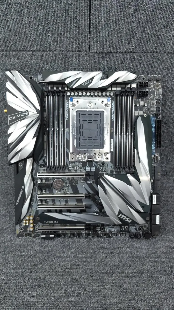 [À DÉCHETER] Carte mère MSI X399 CREATION