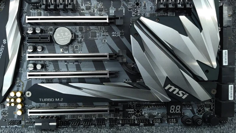 [À DÉCHETER] Carte mère MSI X399 CREATION
