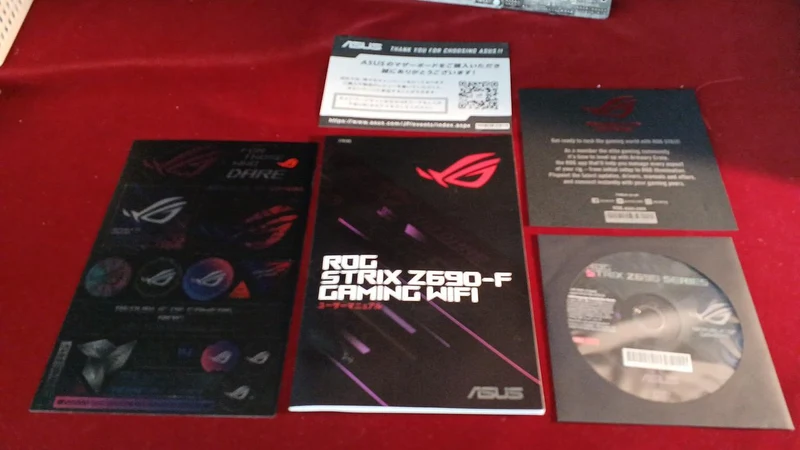 [À DÉCHETER] Carte mère ASUS ROG STRIX Z690-F GAMING WIFI
