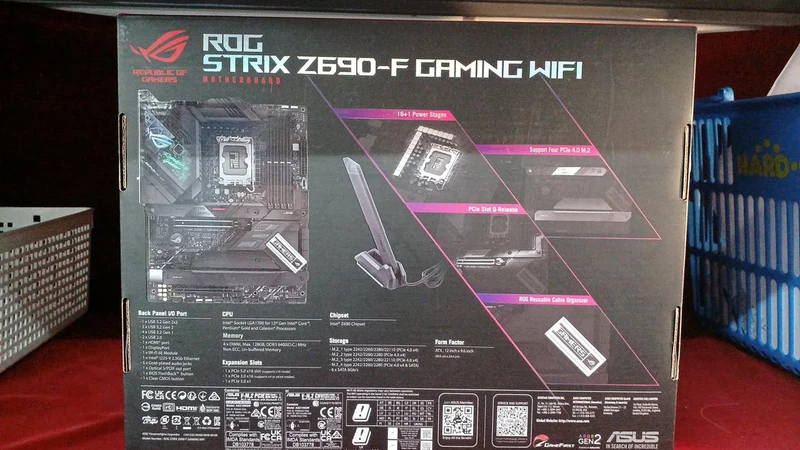 [À DÉCHETER] Carte mère ASUS ROG STRIX Z690-F GAMING WIFI
