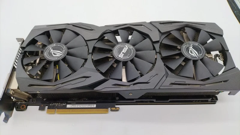 [À DÉCHETER] Carte graphique ASUS : ROG-STRIX-GTX1080-O8G-11GBPS