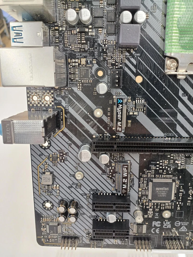Carte mère ASUS AX201NGR