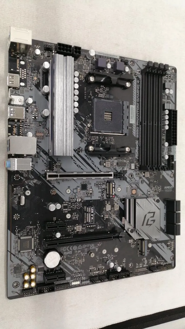 Carte mère ASROCK B550 PHANTOM GAMING4