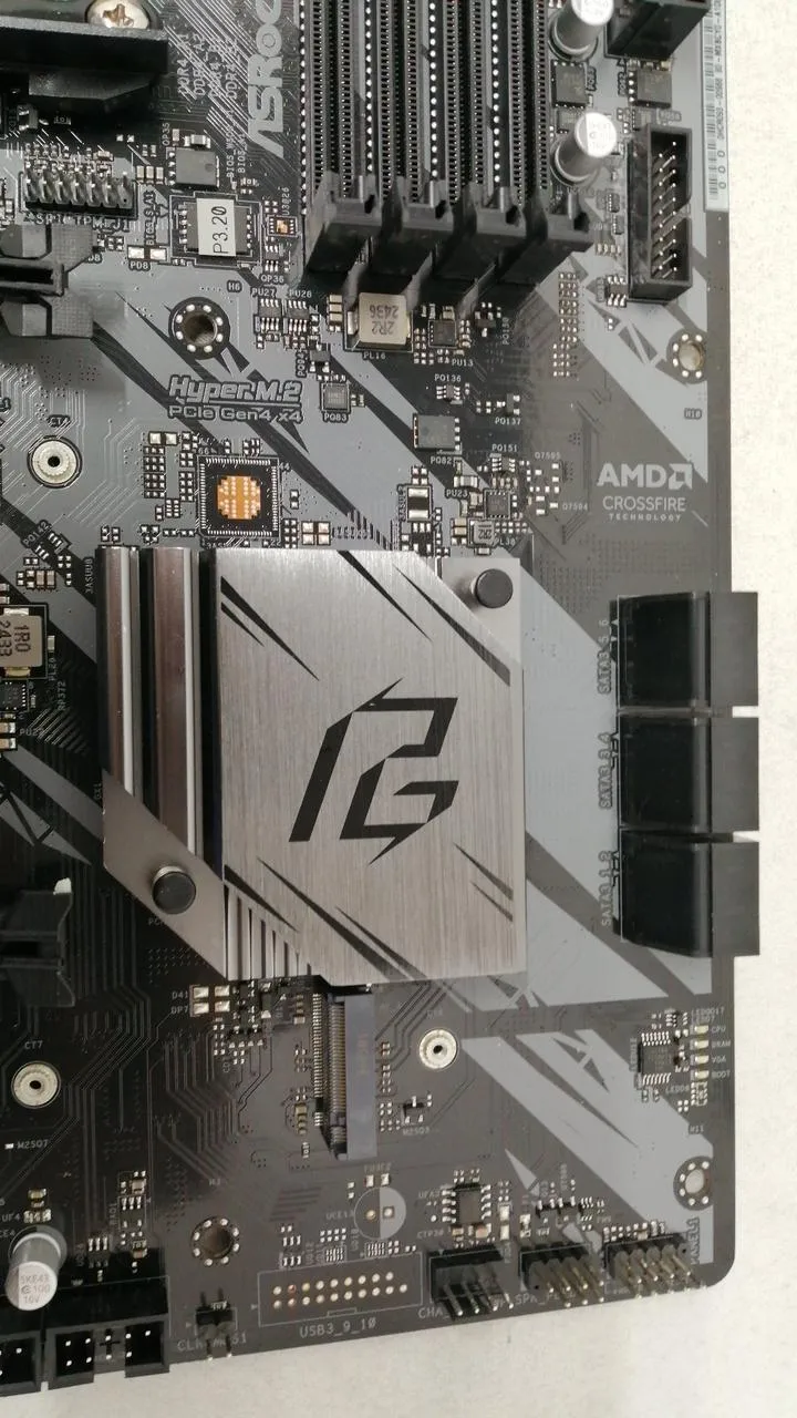 Carte mère ASROCK B550 PHANTOM GAMING4