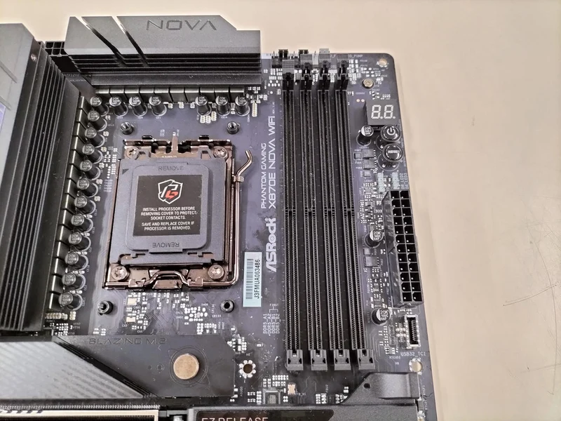 Carte mère ASROCK : X870E NOVA