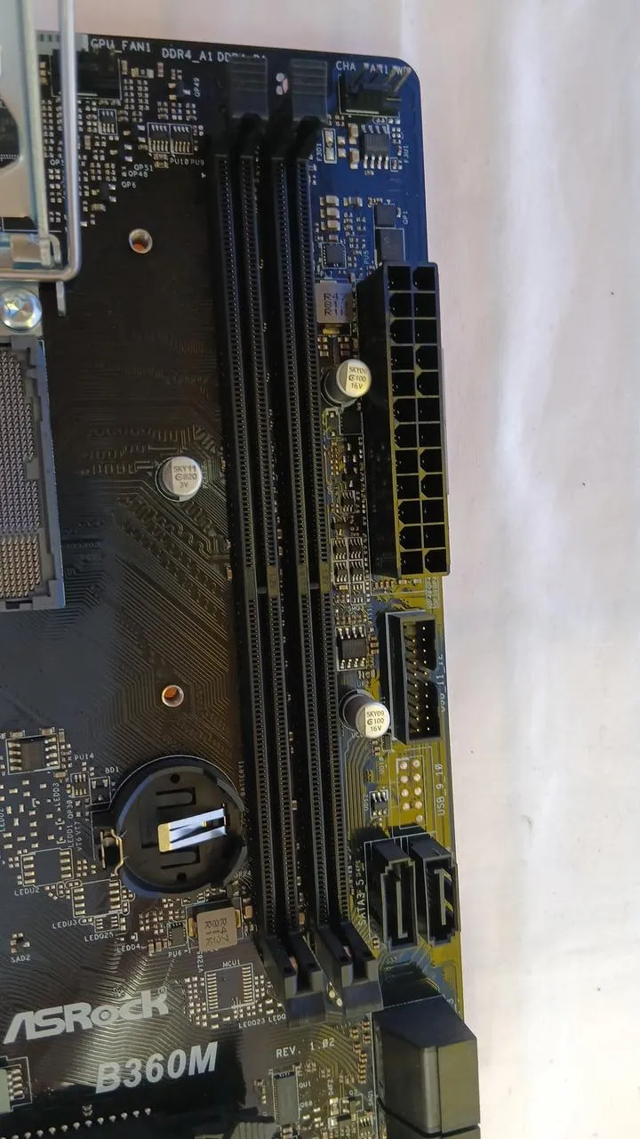 [À DÉCHETER] Carte mère ASROCK B360M