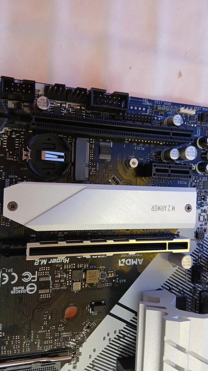 [À DÉCHETER] Carte mère ASROCK : B550M PRO4