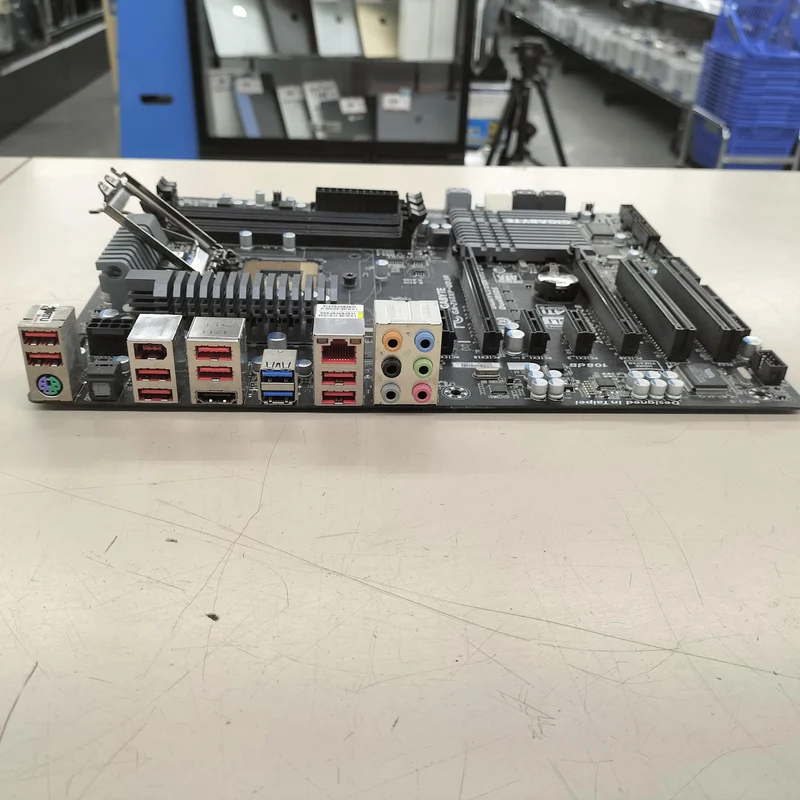 Carte mère GIGABYTE compatible Intel GA-Z68XP-UD3R