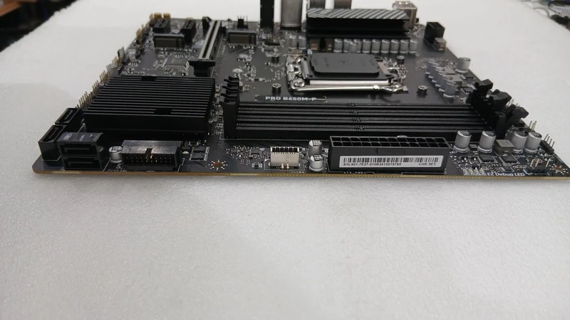 [À DÉCHETER] Carte mère MSI PRO B650M-P *À DÉCHETER*