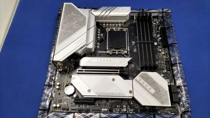 Carte mère MSI MPG B760M EDGE TI WIFI