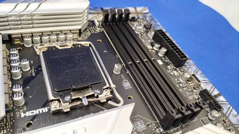 Carte mère MSI MPG B760M EDGE TI WIFI
