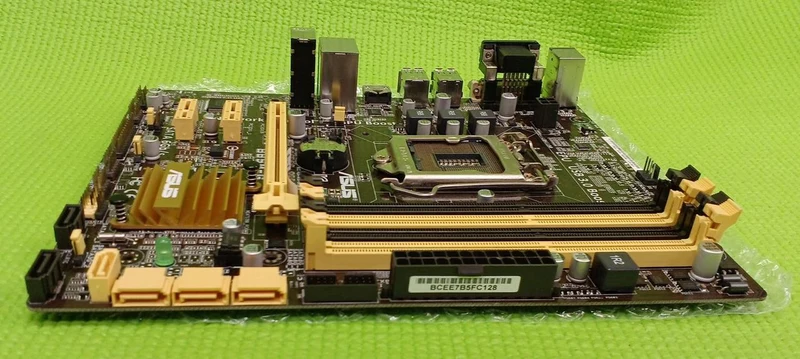Carte mère ASUS B85M-G
