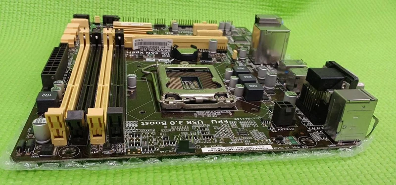 Carte mère ASUS B85M-G