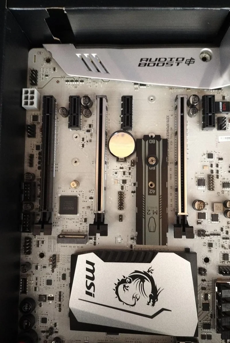 [À DÉCHETER] Carte mère MSI X370 XPOWER GAMING TITANIUM