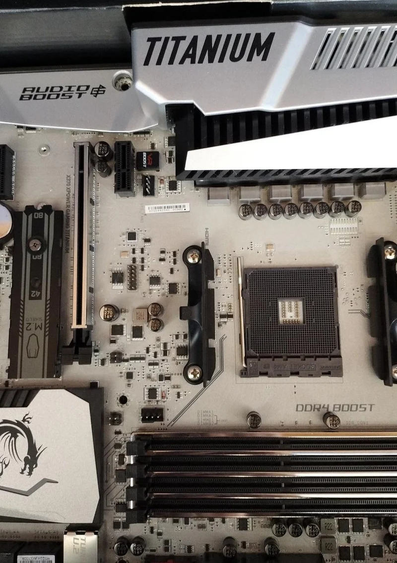 [À DÉCHETER] Carte mère MSI X370 XPOWER GAMING TITANIUM
