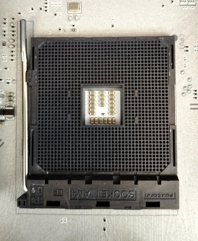 [À DÉCHETER] Carte mère MSI X370 XPOWER GAMING TITANIUM