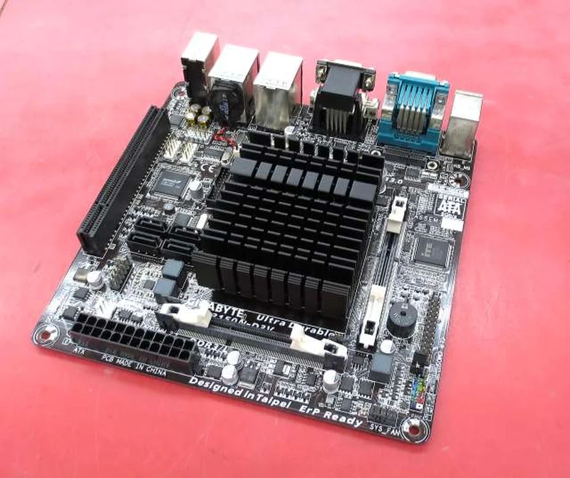 Carte mère GIGABYTE GA-N3150N-D3V