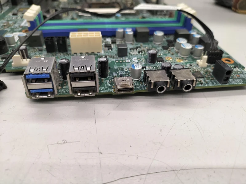 Carte mère LENOVO : I3X0MS