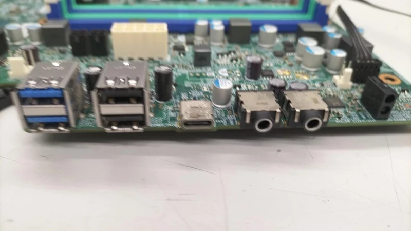 Carte mère LENOVO : I3X0MS