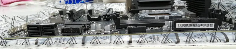 Carte mère MSI PRO Z690-P DDR4