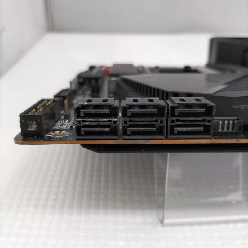 [À DÉCHETER] Carte mère GIGABYTE B550 AORUS MASTER