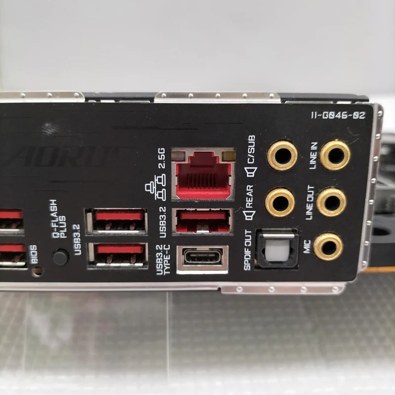 [À DÉCHETER] Carte mère GIGABYTE B550 AORUS MASTER