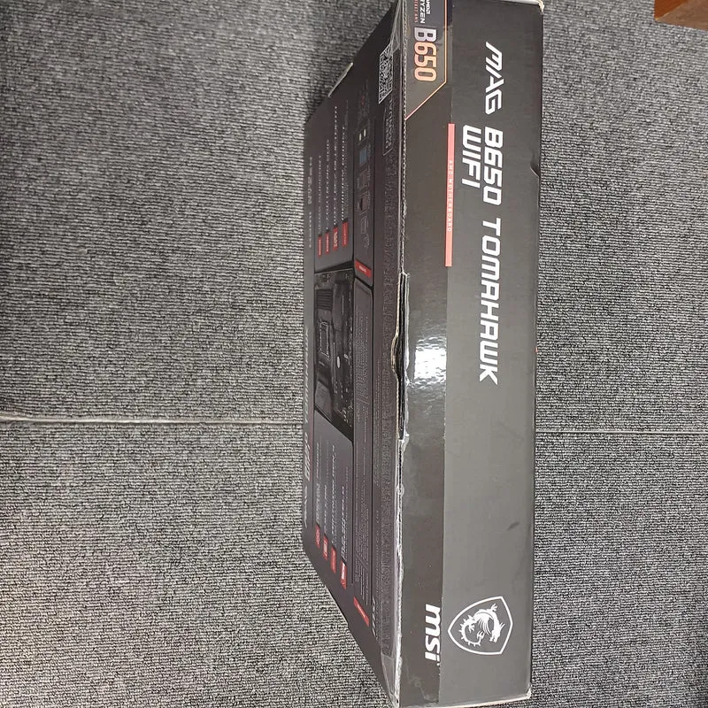 Carte mère MSI MAG B650 TOMAHAWK WI-FI