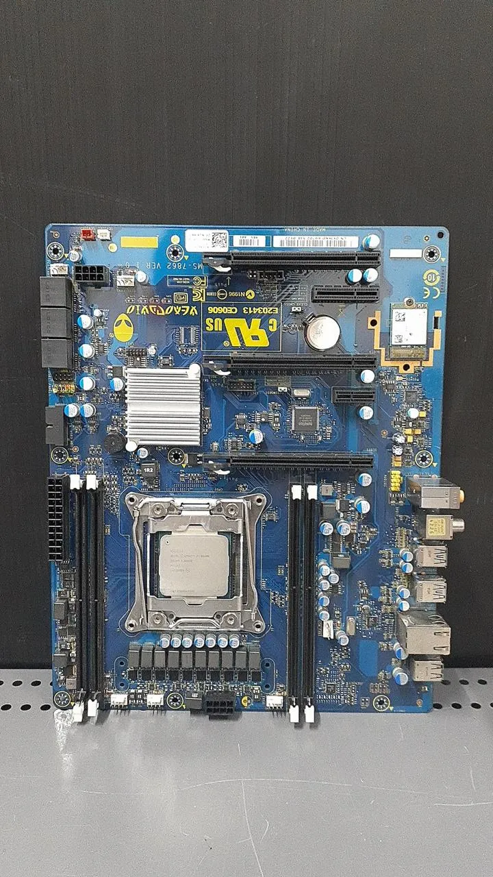 [À DÉCHETER] Carte mère DELL, processeur MS-7862, i7-5820K