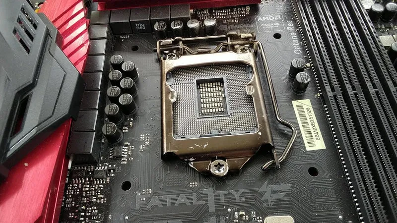 [À DÉCHETER] Carte mère ASROCK Z270 GAMING K6