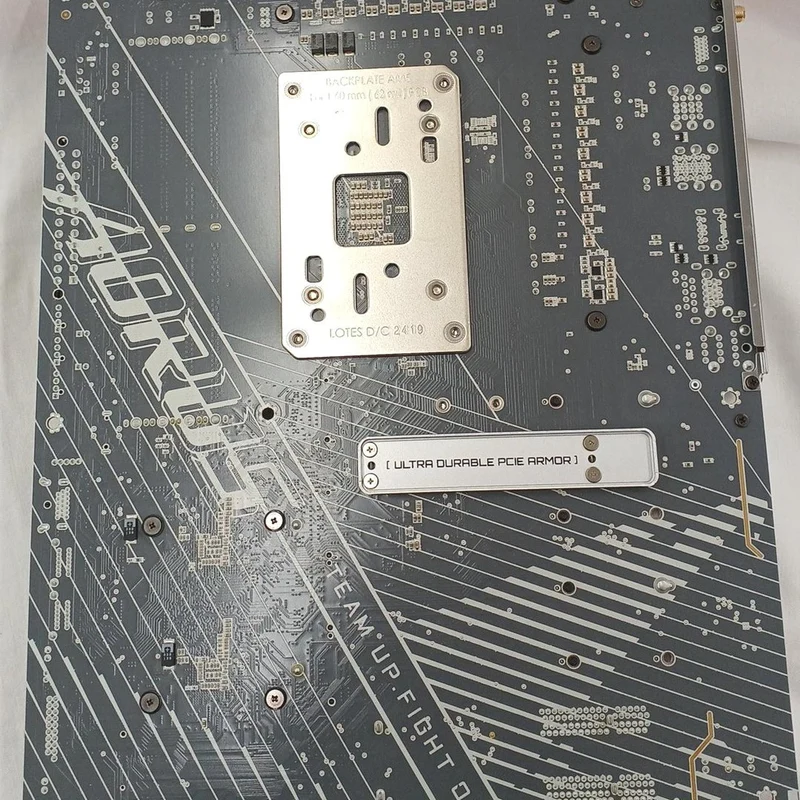 Carte mère GIGABYTE X670E AORUS PROX