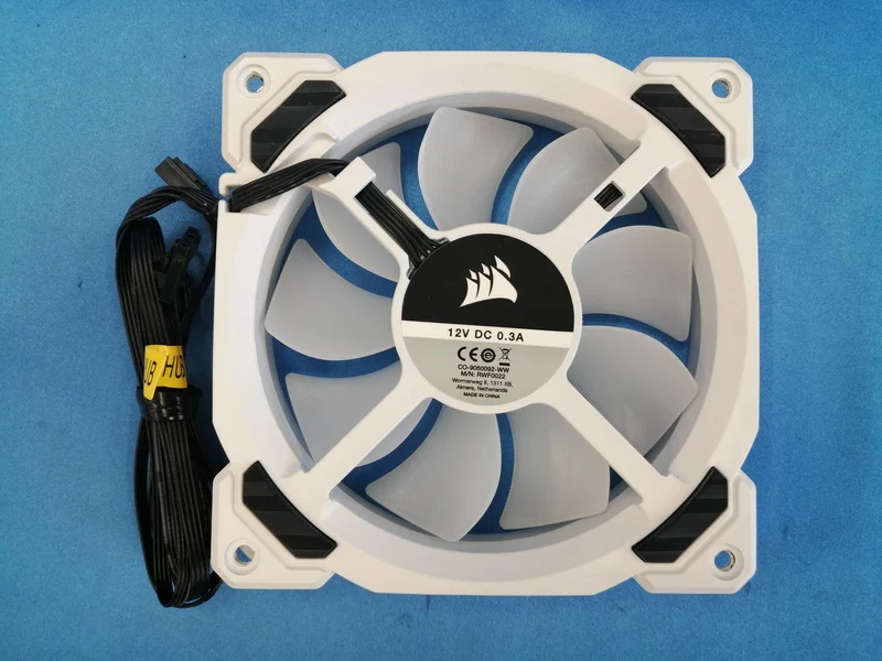 Ventilateur de boîtier PC CORSAIR LL120