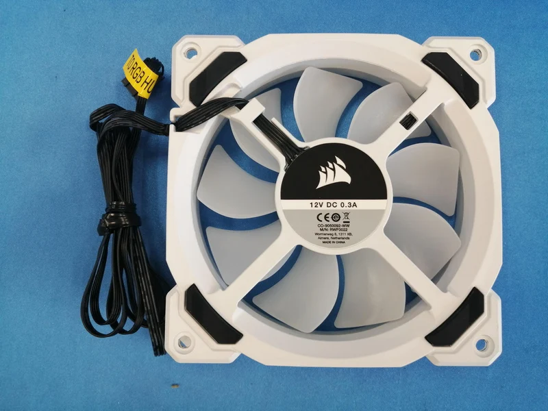 Ventilateur de boîtier PC CORSAIR LL120