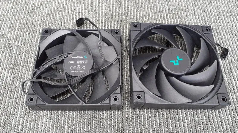 Refroidisseur de processeur DEEPCOOL R-LT520-BKAMNF-G-1
