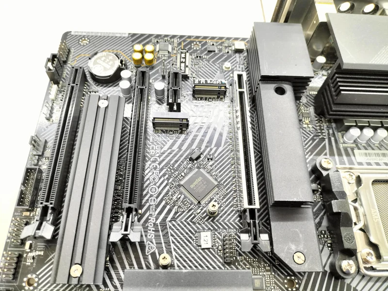 Carte mère ASROCK X670E PG LIGHTING