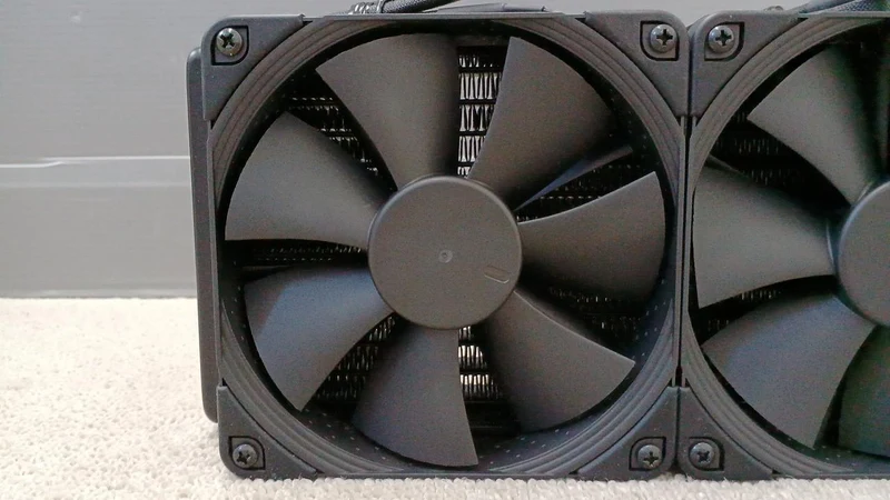 Refroidisseur de processeur à refroidissement liquide ASUS ROG RYUJIN360