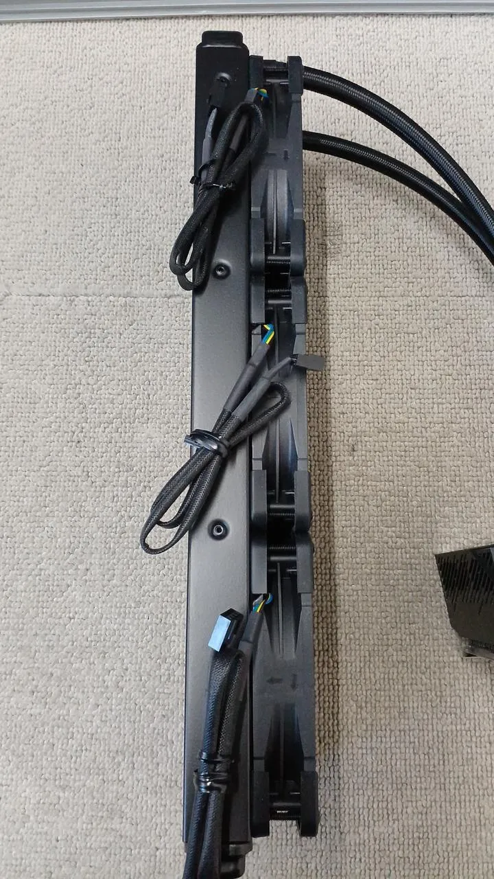 Refroidisseur de processeur à refroidissement liquide ASUS ROG RYUJIN360