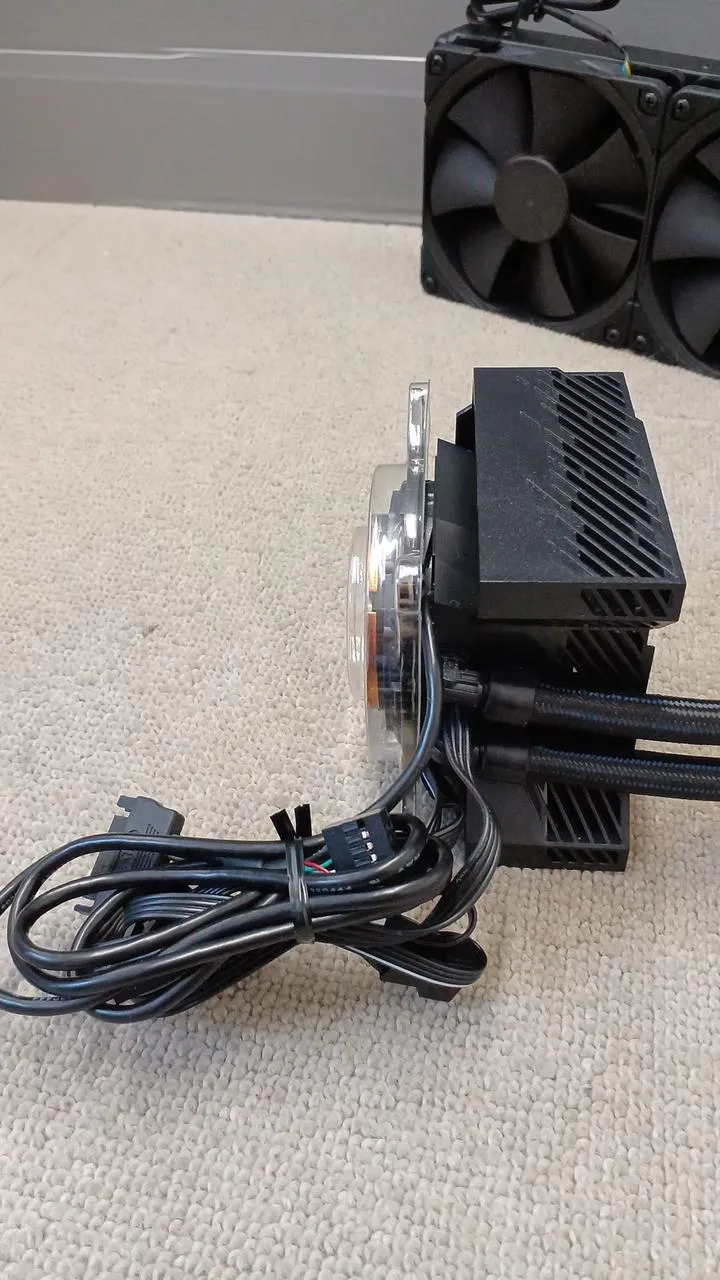 Refroidisseur de processeur à refroidissement liquide ASUS ROG RYUJIN360
