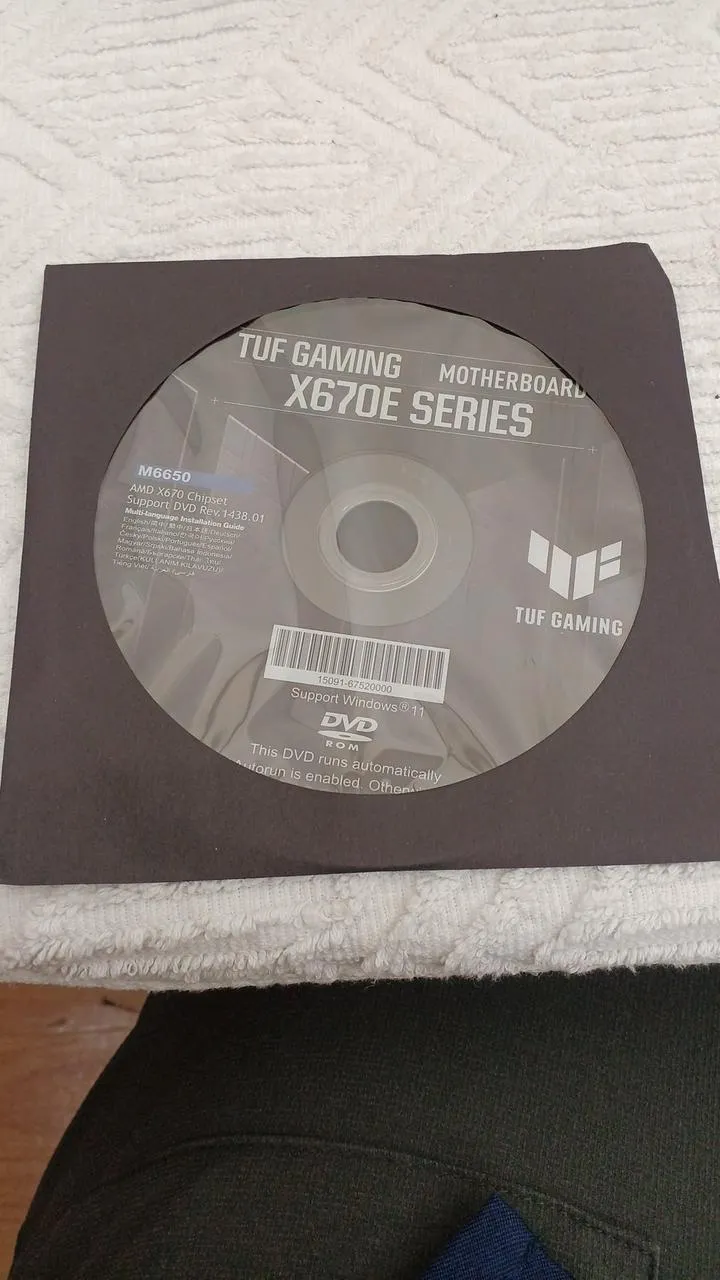 Carte mère ASUS : TUF GAMING X670E-PLUS
