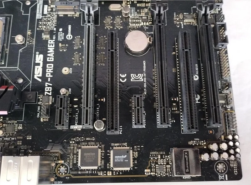 [À DÉCHETER] Carte mère ASUS Z97-PRO GAMER
