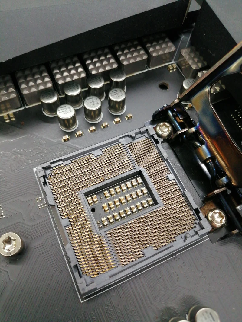 [À DÉCHETER] Carte mère ASUS MAXIMUS VIII RANGER