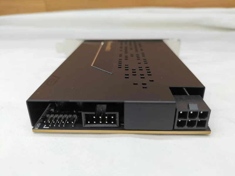Carte d'interface ASUS : THUNDERBOLT EX5