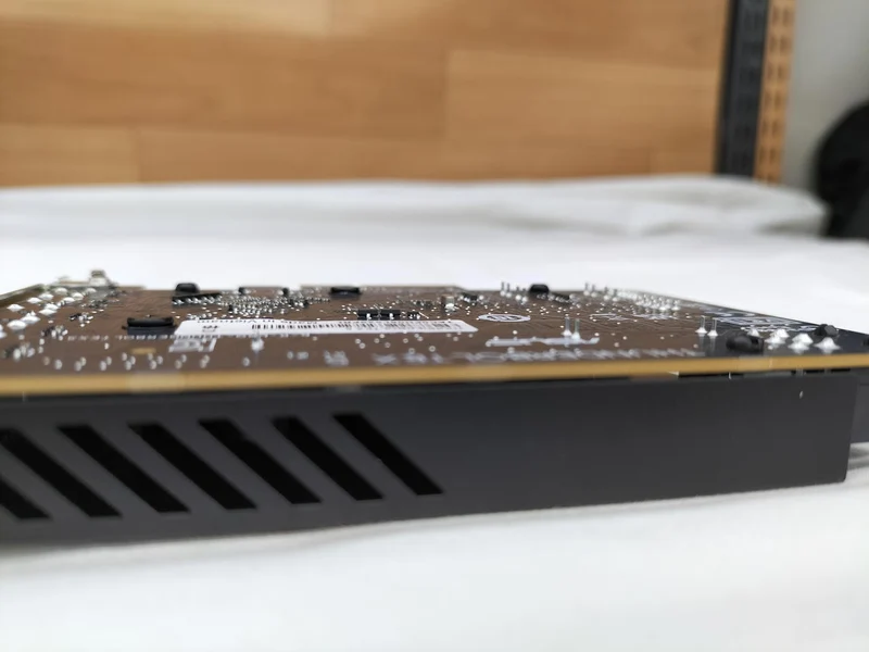Carte d'interface ASUS : THUNDERBOLT EX5