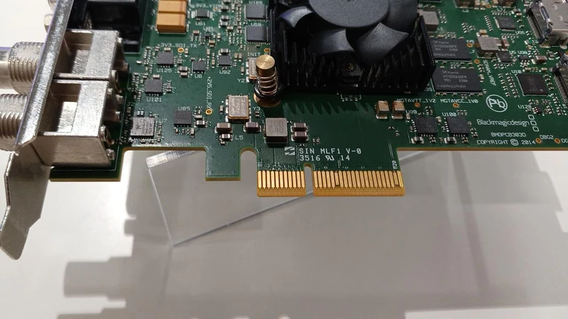 [À DÉCHETER] Carte d'acquisition BLACKMAGICDESIGN DECKLINK STUDIO 4K