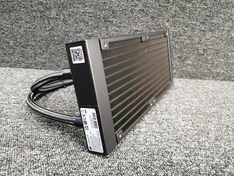 Refroidisseur de processeur liquide simple CORSAIR ICUE H100I ELITE CAPELLIX XT