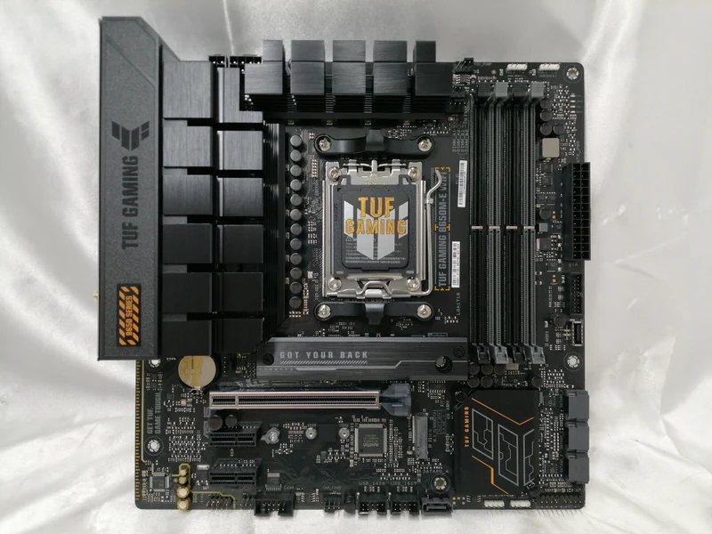 Carte mère ASROCK B650M PG LIGHTNING
