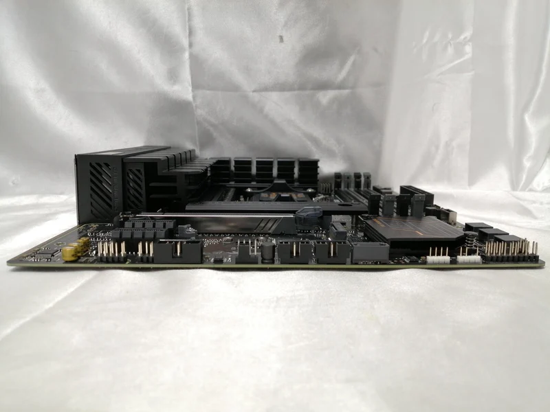 Carte mère ASROCK B650M PG LIGHTNING