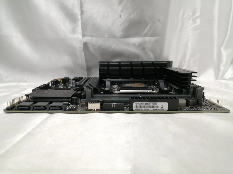Carte mère ASROCK B650M PG LIGHTNING