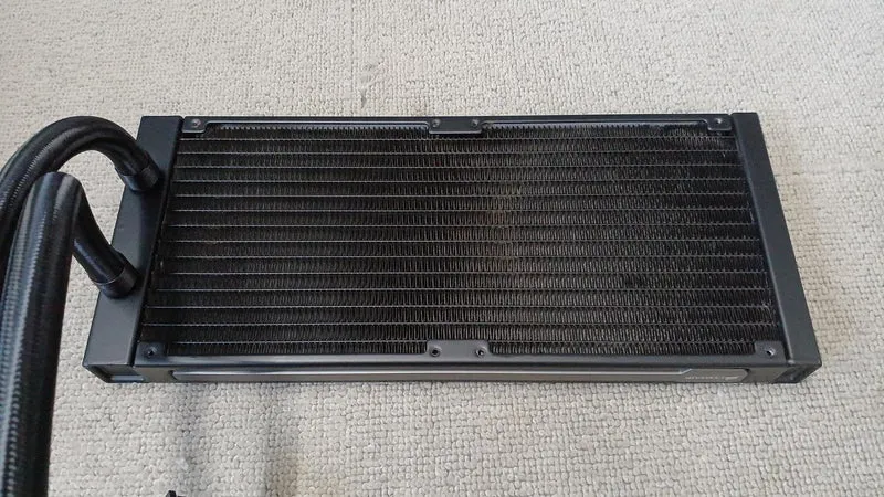 Refroidisseur de processeur CORSAIR H110I