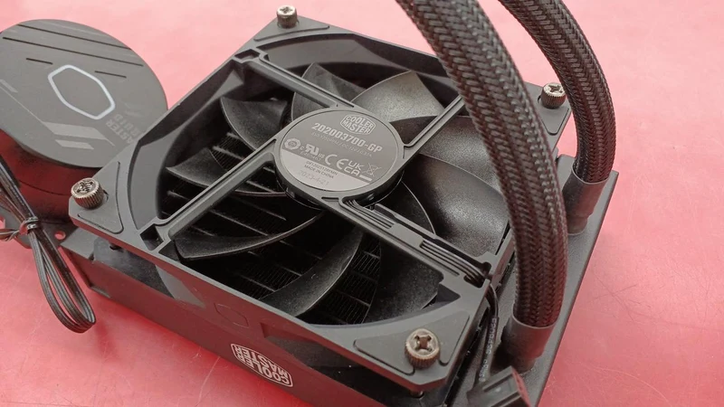 Refroidisseur de processeur COOLER MASTER MASTERLIQUID ML120L V2 RGB